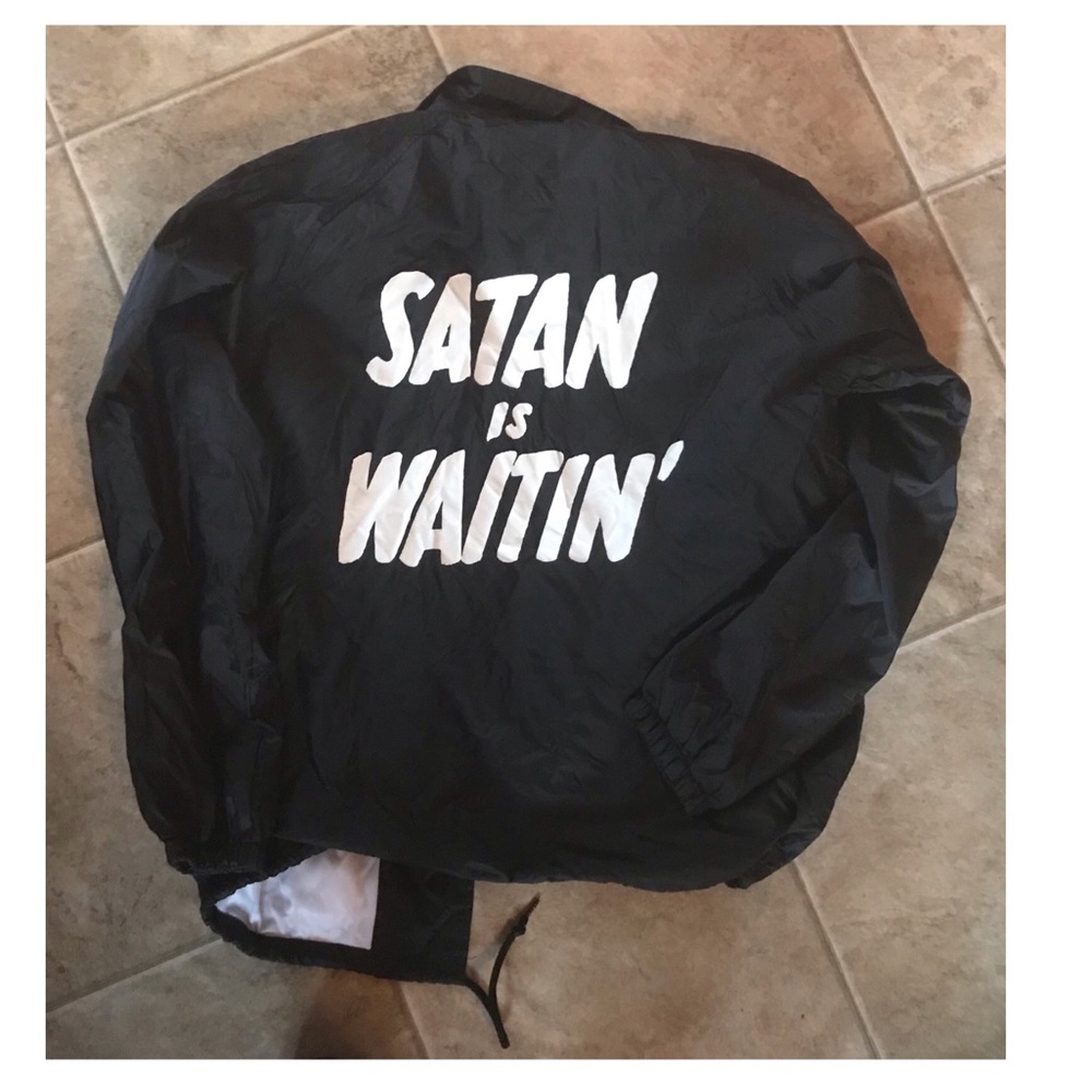 NWOT DOLLS KILL SATAN IS WAITIN JACKET SIZE S BLCK